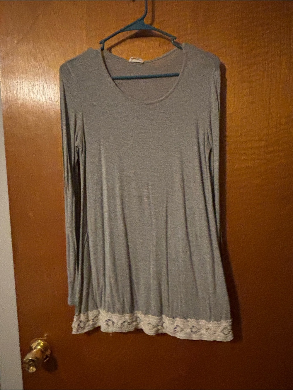 Fantastic Fawn Light Gray Long Sleeve Tunic with Cream Lace Hem